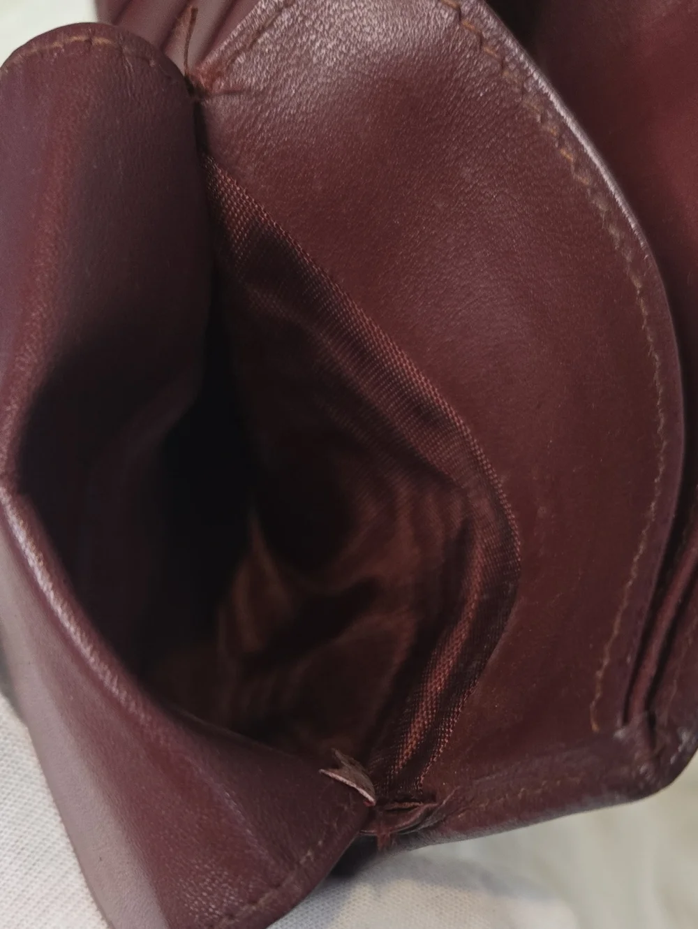 Cartier Vintage Burgundy Bi-fold Wallet With Coin Pocket